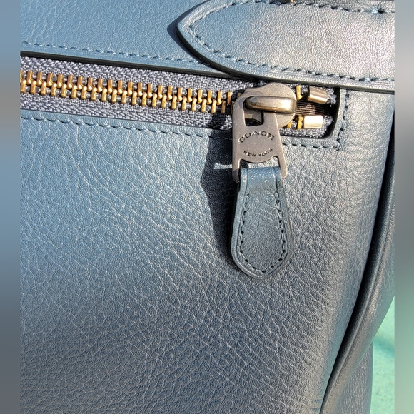 Coach Hudson Navy Blue Leather Messenger Bag With Adjustable Strap - Picture 6 of 16